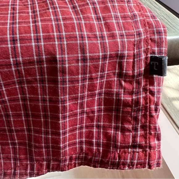 Toad & Co Insect Shield Organic Cotton Red Plaid Buttoned Down Long Sleeve Shirt - Picture 8 of 14